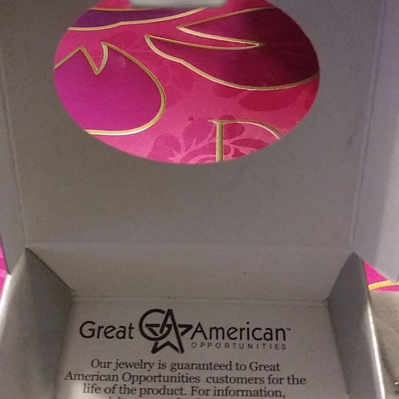 Necklace & earrings (By Designs) - Picture 4 of 5